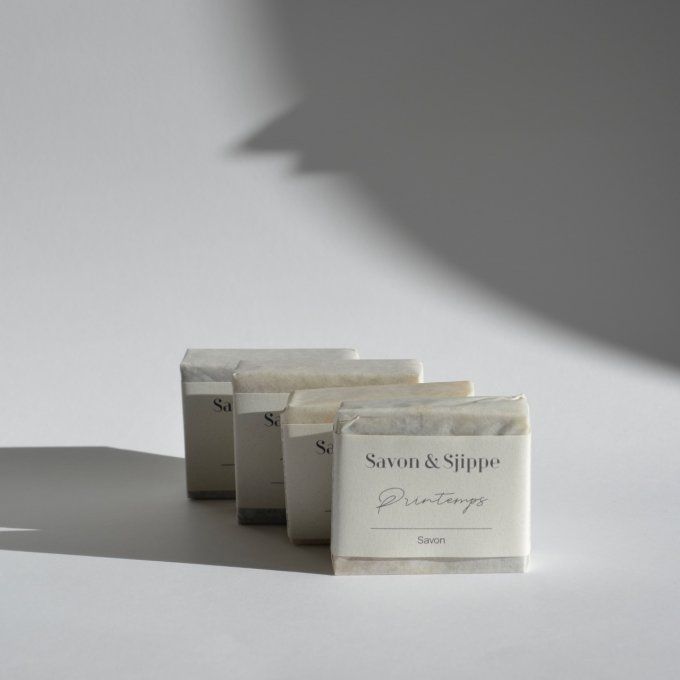 Lot de quatre savons